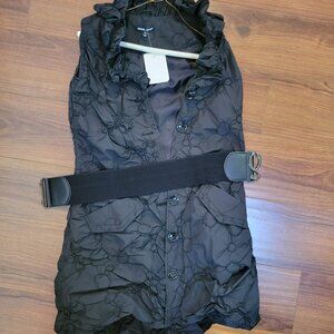 Samuel Dong Sleeveless Black Top & Belt